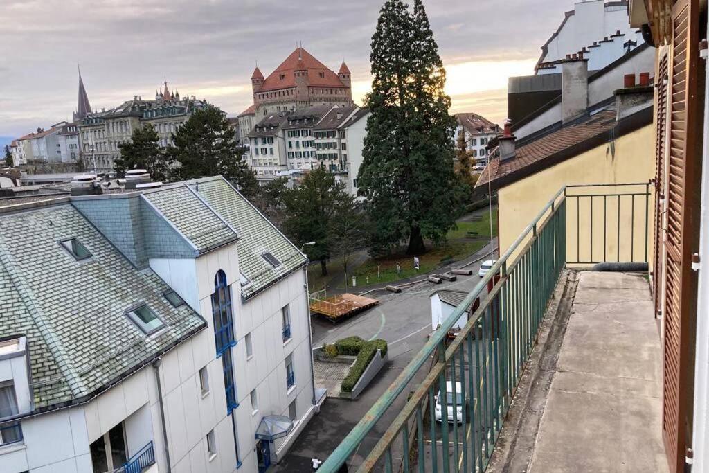 Joli 2 Pieces Dernier Etage, Lausanne Centre מראה חיצוני תמונה