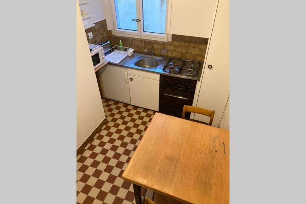 Joli 2 Pieces Dernier Etage, Lausanne Centre מראה חיצוני תמונה